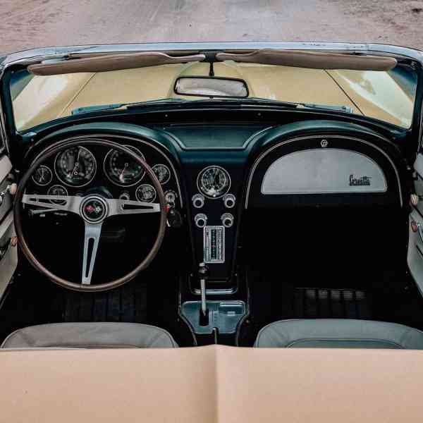 All vintage cars in Dubai