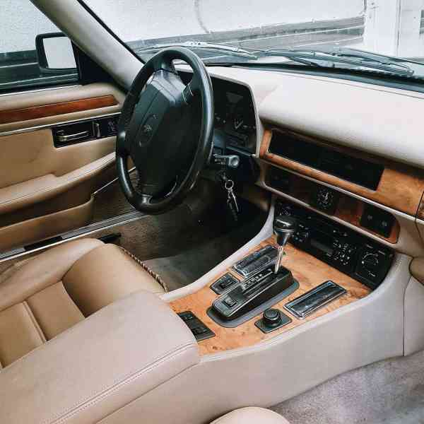 All vintage cars in Dubai