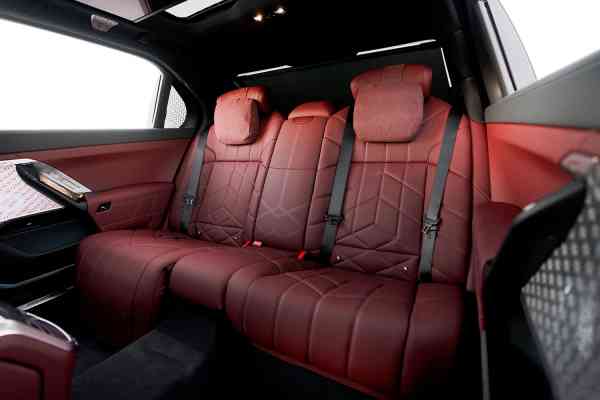 Black BMW 7-series available for rent in Dubai