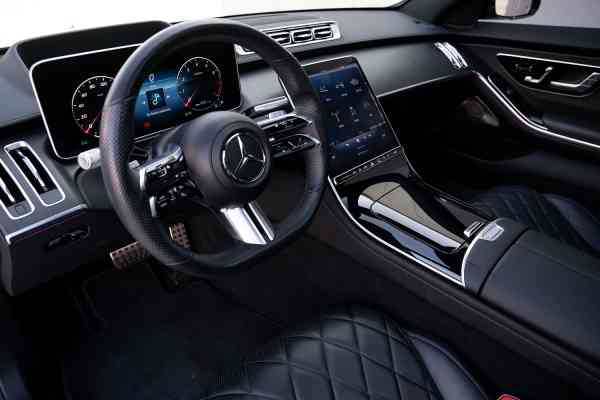 rent Mercedes-Benz S-Class