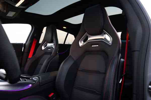 Арендуйте уникальный Mercedes-Benz AMG GT 63 F1 Performance в Дубае