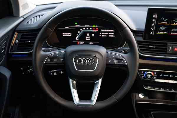 Rent Comfortable Black Audi Q5 in Dubai