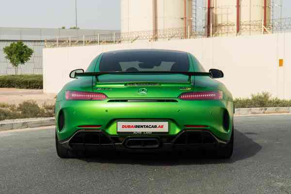 Зеленый Мерседес Бенз ГТ доступен в Аренде