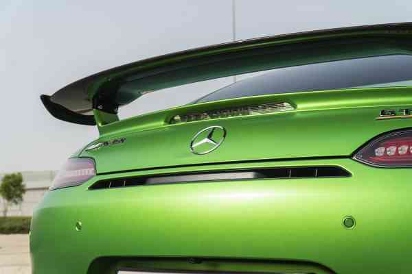 Зеленый Мерседес Бенз ГТ доступен в Аренде