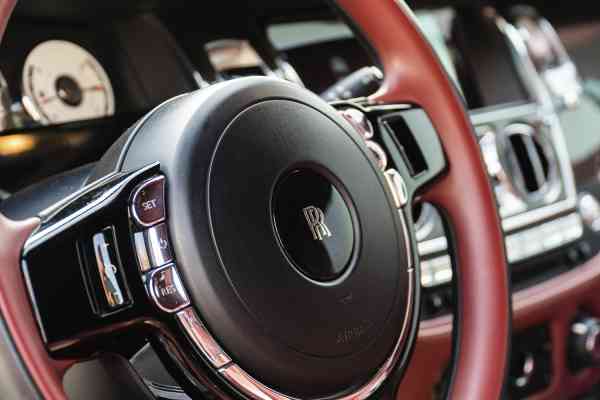 Rolls Royce Wraith is ready for your journey