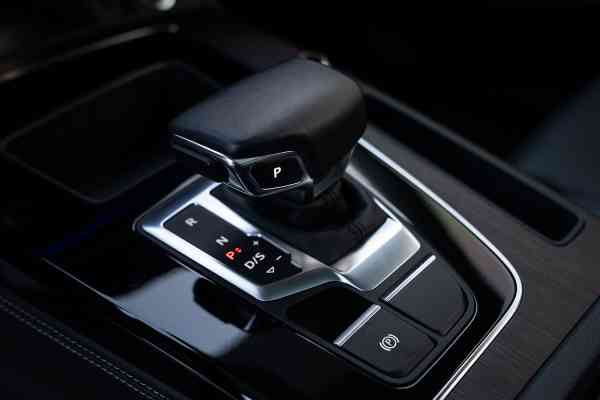 Rent Comfortable Black Audi Q5 in Dubai