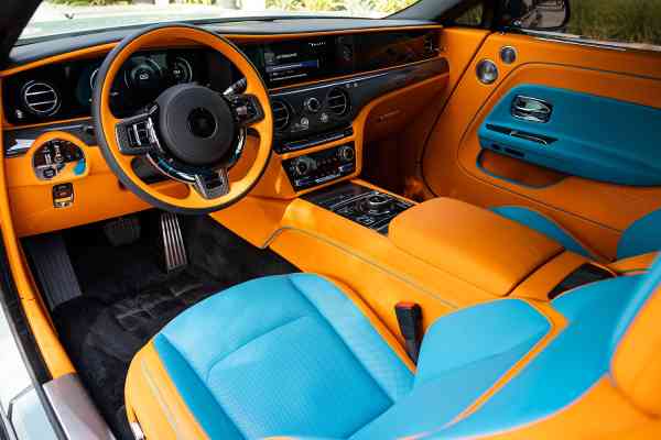 Аренда Rolls-Royce Spectre 2025 Black Badge в Дубае