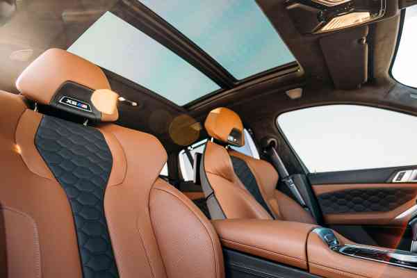 rent BMW X6 in Dubai