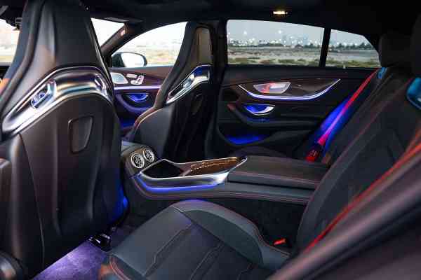 Арендуйте уникальный Mercedes-Benz AMG GT 63 F1 Performance в Дубае