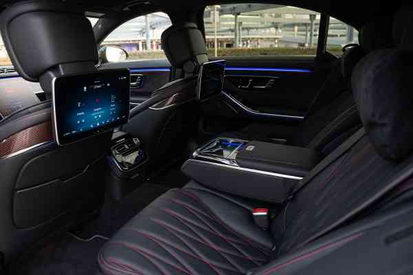 Мощный Mercedes-Benz AMG S63 Brabus 930 E- Performance доступен в аренду в Дубае