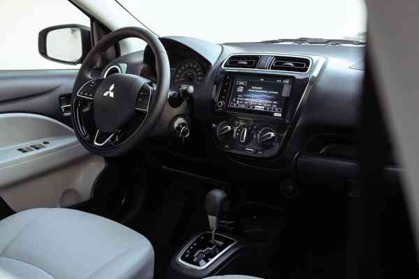 rent Mitsubishi Attrage