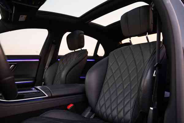 rent Mercedes-Benz S-Class