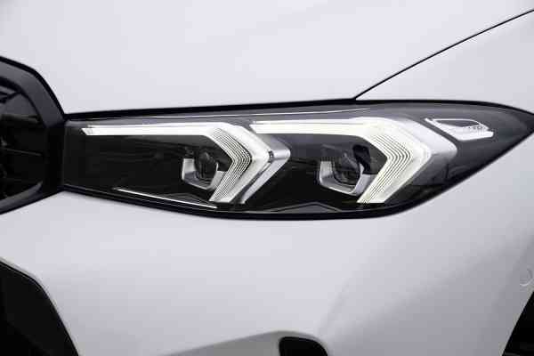 Rent BMW 340i in Dubai