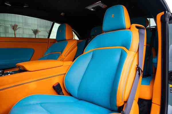Аренда Rolls-Royce Spectre 2025 Black Badge в Дубае