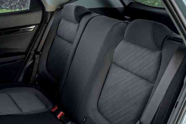 Rent Kia Seltos in Dubai