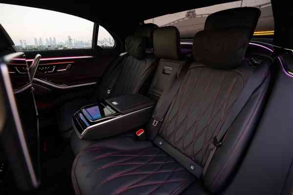 Арендовать уникальный Mercedes-Benz S63 Edition 1 в Дубае