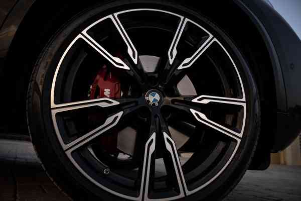 Rent Brand new black BMW X5 in Dubai