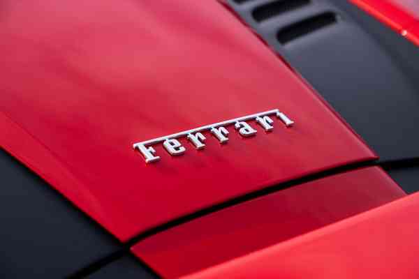 Rent red Ferrari F8 Spider in Dubai