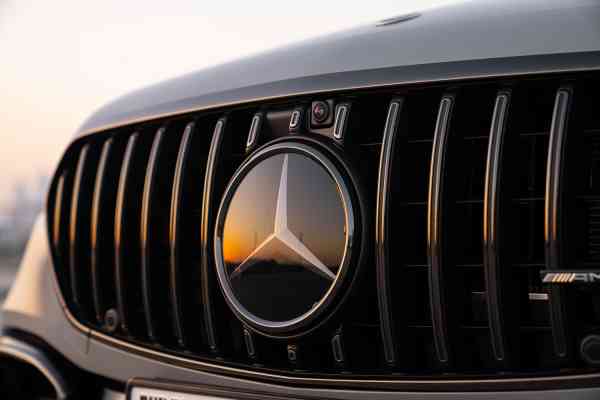 Арендовать уникальный Mercedes-Benz S63 Edition 1 в Дубае