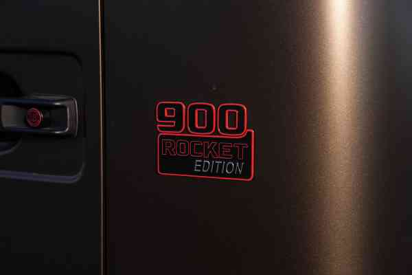 Аренда Mercedes-Benz G900 Brabus Rocket edition в Дубае