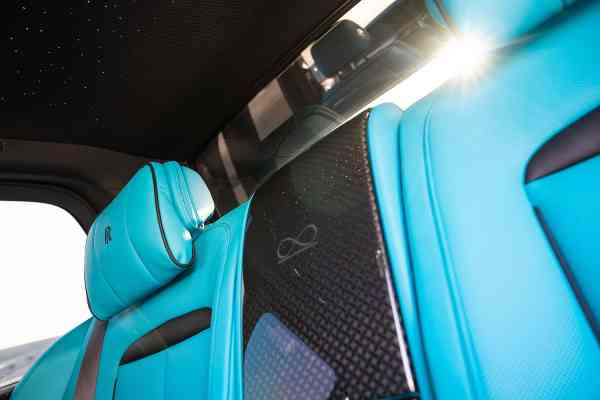 Аренда Rolls Royce Cullinan Black Badge в Дубае