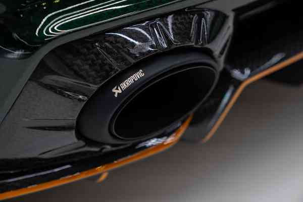 Уникальный карбоновый Porsche Stinger GTR 1/7 доступен в аренду в Дубае