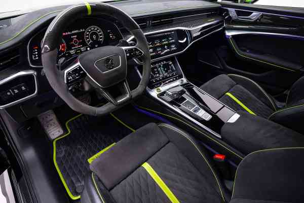 Уникальный черный матовый Audi RS6 Mansory доступен в аренду