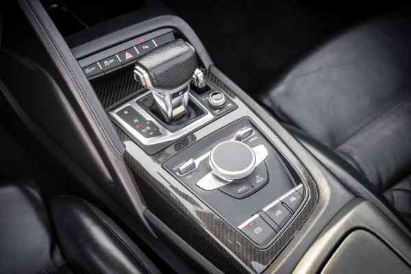 Rent Black Audi R8 2019 model, REF-88 in Dubai