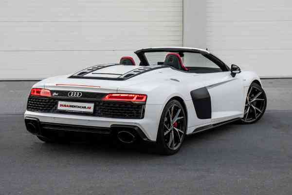 Rent White Audi R8 2021 model, REF-108 in Dubai