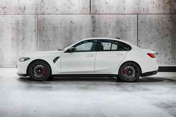 BMW 3 Series in Dubai