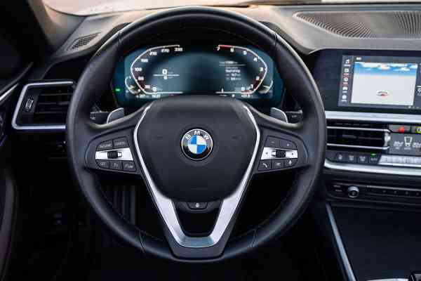 BMW 4 Cabrio rent in Dubai