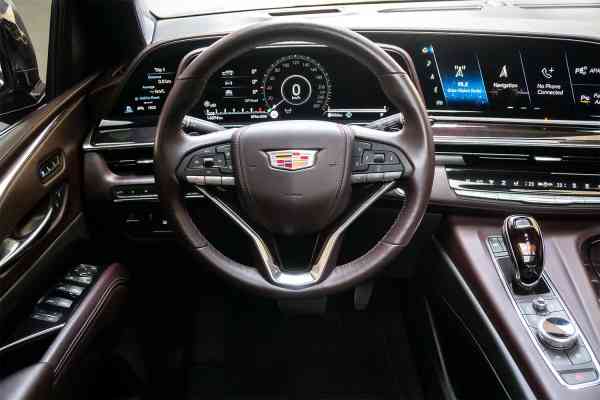 Аренда Cadillac Escalade 2021 года в Дубае, REF-80