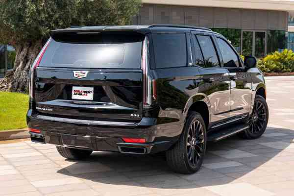 Аренда Cadillac Escalade 2021 года в Дубае, REF-21