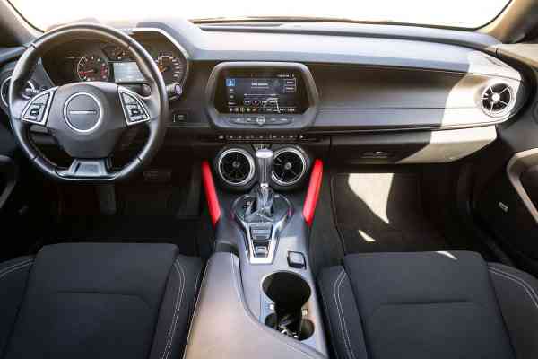 Аренда Chevrolet Camaro 2021 года в Дубае, REF-37