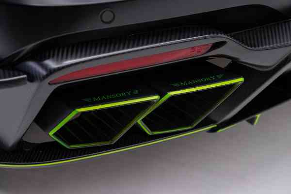 Уникальный черный матовый Audi RS6 Mansory доступен в аренду