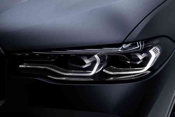 7-seater BMW X7 40i available for rent