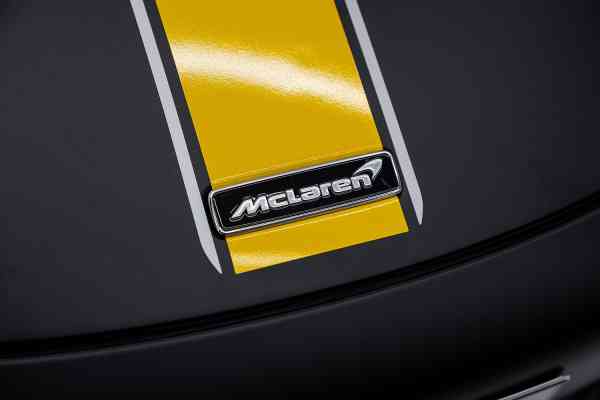 Black Mclaren 720 S available for rent in Dubai