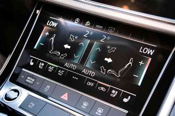 Rent Red brand new Audi Q7 2021 model, REF-66 in Dubai