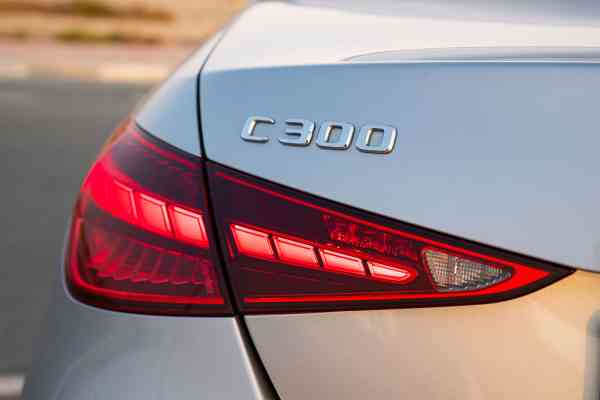 Аренда Мерседес Бенз Ц300 в новом кузове