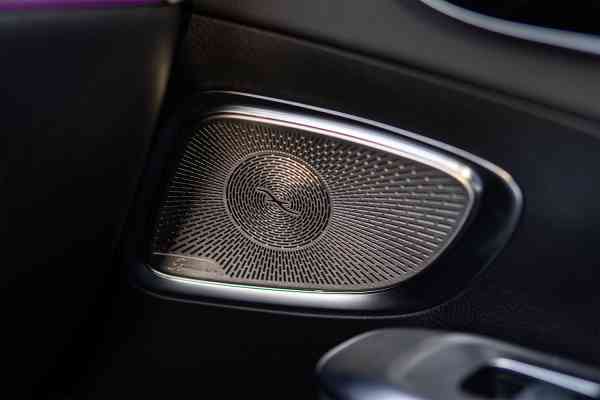 Мерседес Бенз Ц300 - 2022 года