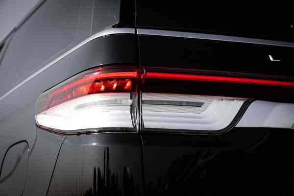 Линкольн Навигатор доступен в аренде