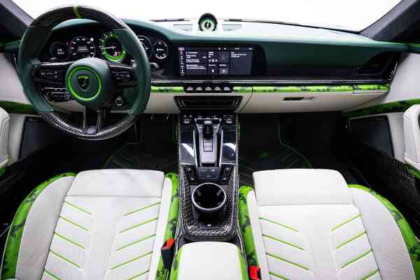 Уникальный карбоновый Porsche Stinger GTR 1/7 доступен в аренду в Дубае