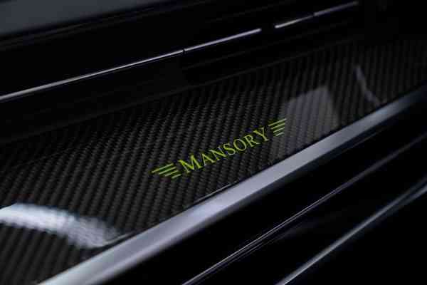 Уникальный черный матовый Audi RS6 Mansory доступен в аренду