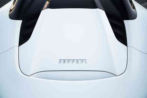 Аренда Феррари 488 2018 года в Дубае, REF-115