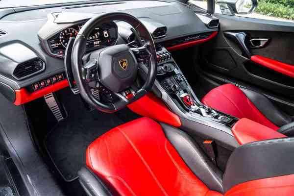 Аренда Ламборгини Хуракан 2020 года в Дубае, REF-119