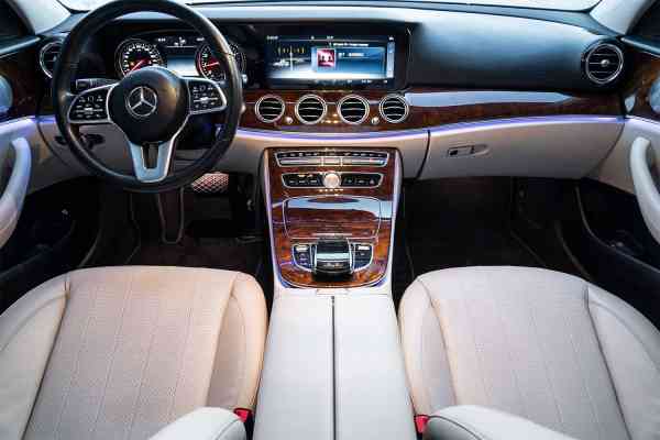 rent Mercedes-Benz E-Class