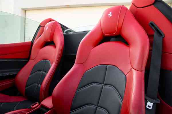 Аренда Феррари 488 2018 года в Дубае, REF-115