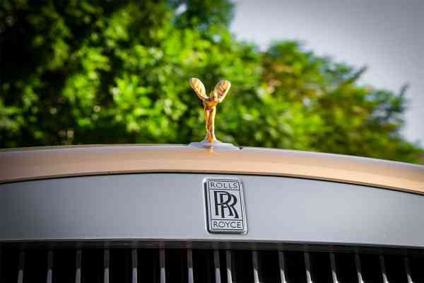 Rent White unique Rolls Royce Ghost 2018 model, REF-150 in Dubai