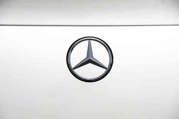Rent White brand new Mercedes-Benz GLE 2021 model, REF-103 in Dubai