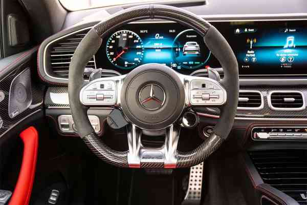 Rent White brand new Mercedes-Benz GLE 2021 model, REF-126 in Dubai